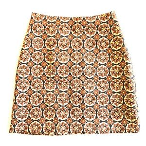 Printed skirt with gold zipper